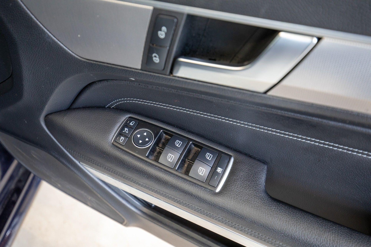 Used Mercedes-Benz E Class for sale - 77957658: Photo 18