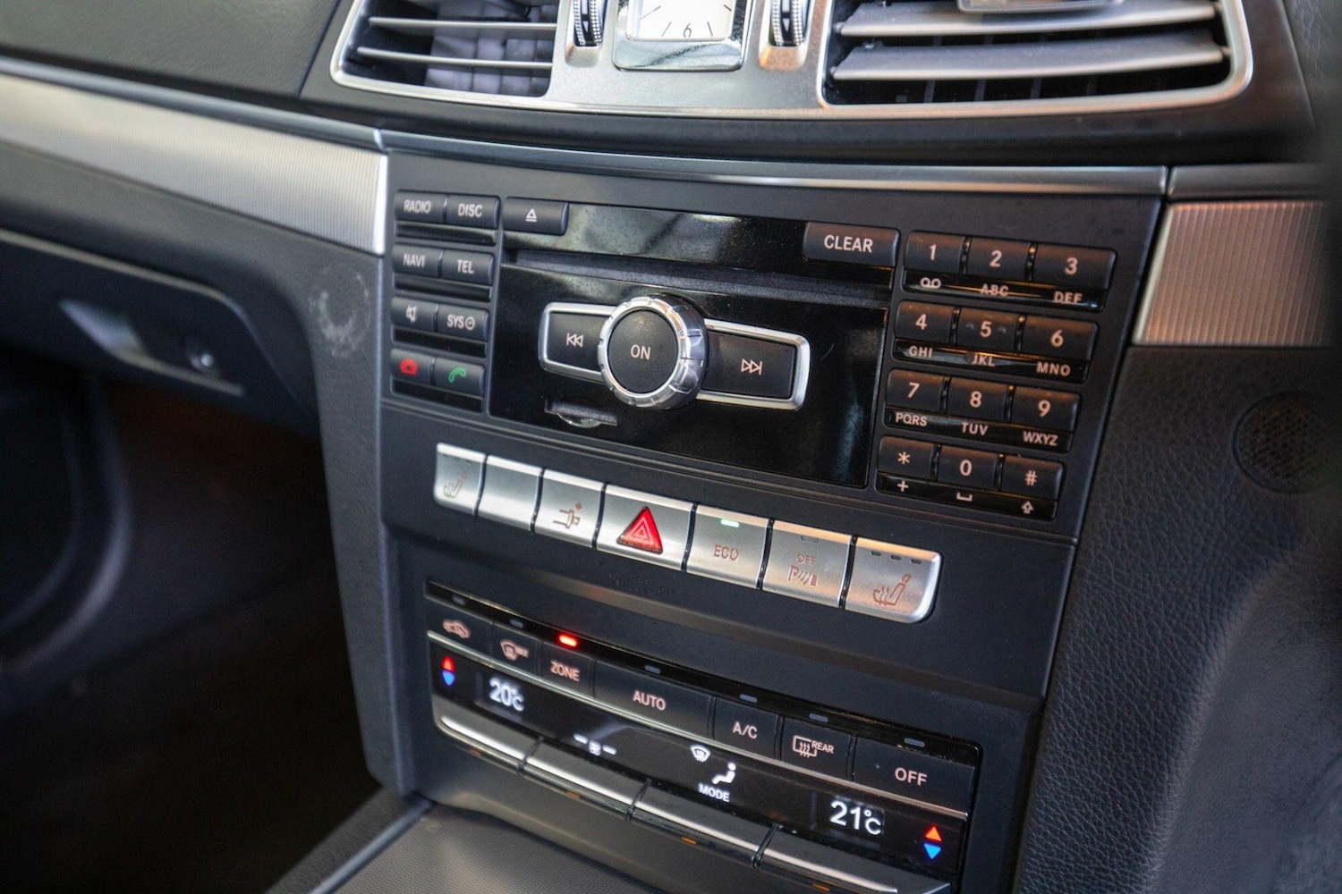 Used Mercedes-Benz E Class for sale - 77957658: Photo 27