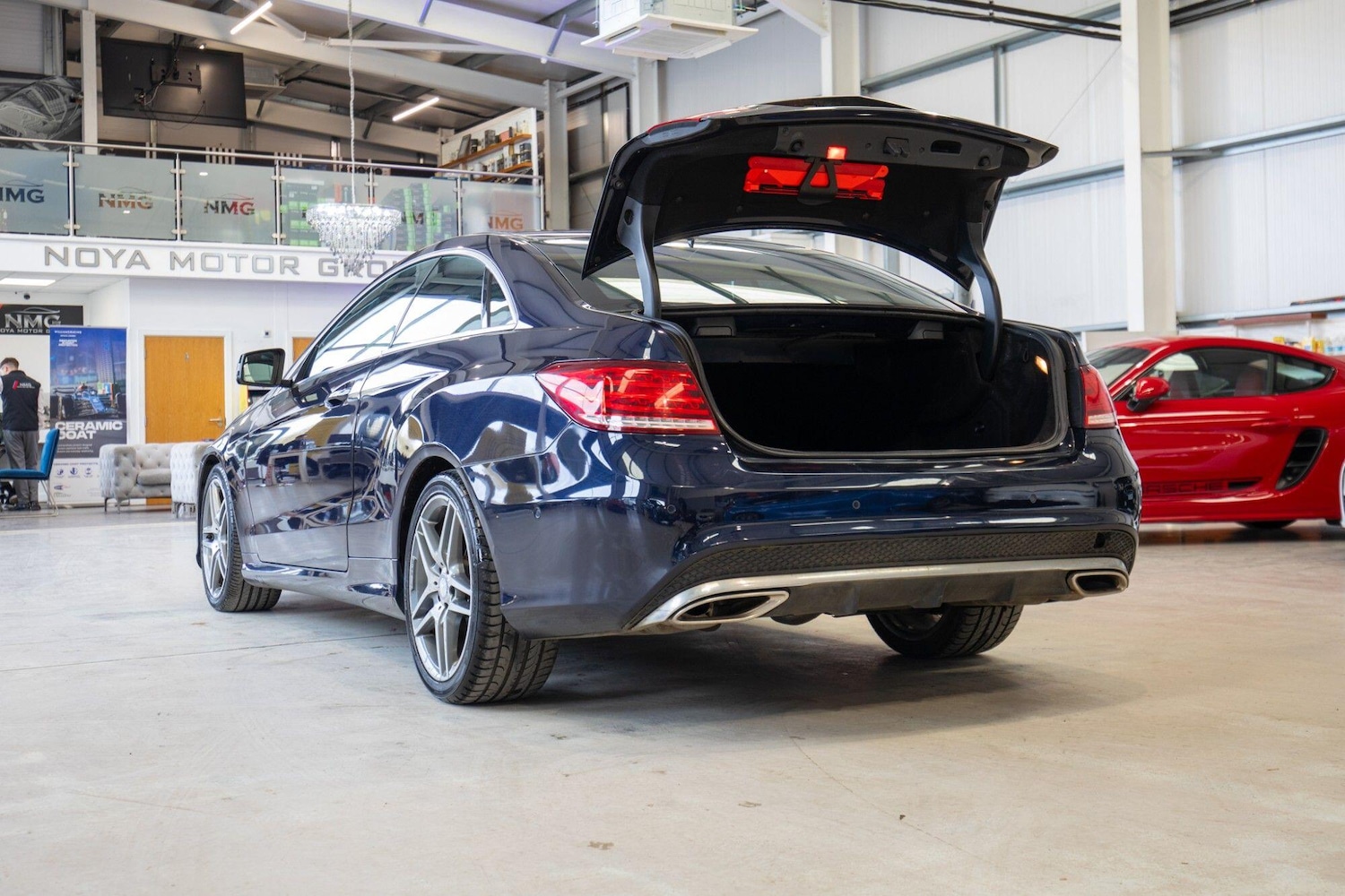 Used Mercedes-Benz E Class for sale - 77957658: Photo 31