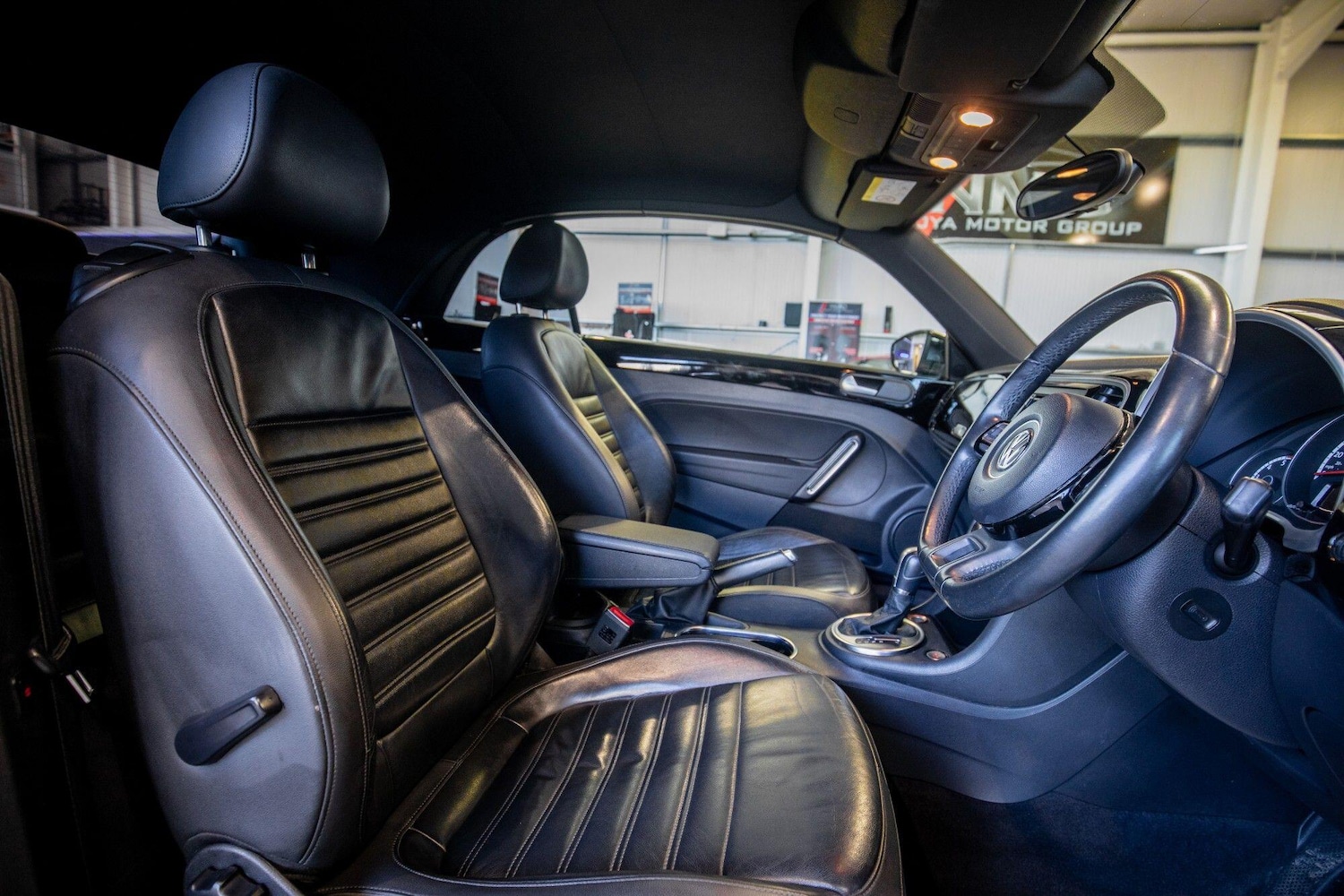 Used Volkswagen Beetle 2015 for sale - 77119775: Photo 14