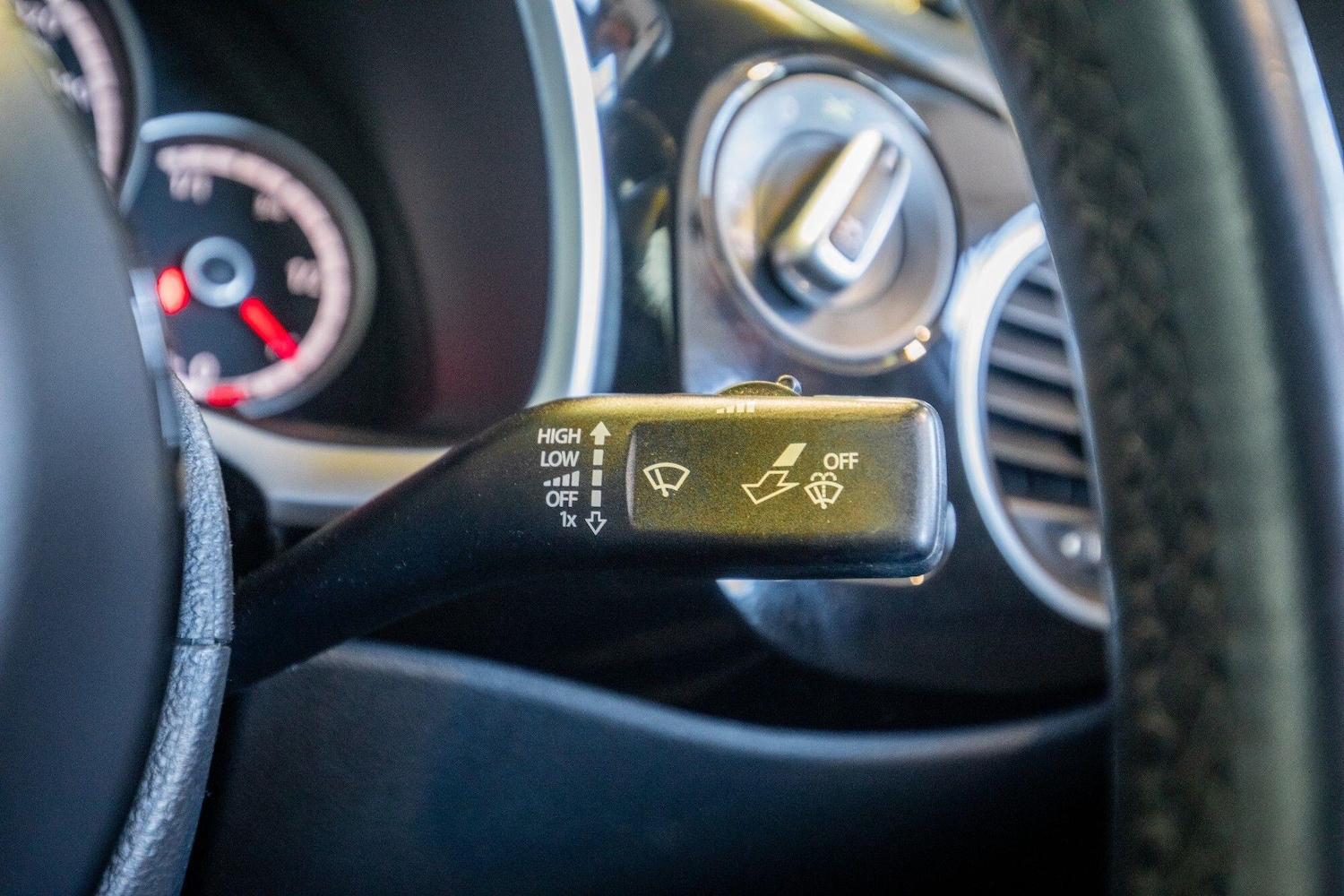 Used Volkswagen Beetle 2015 for sale - 77119775: Photo 20