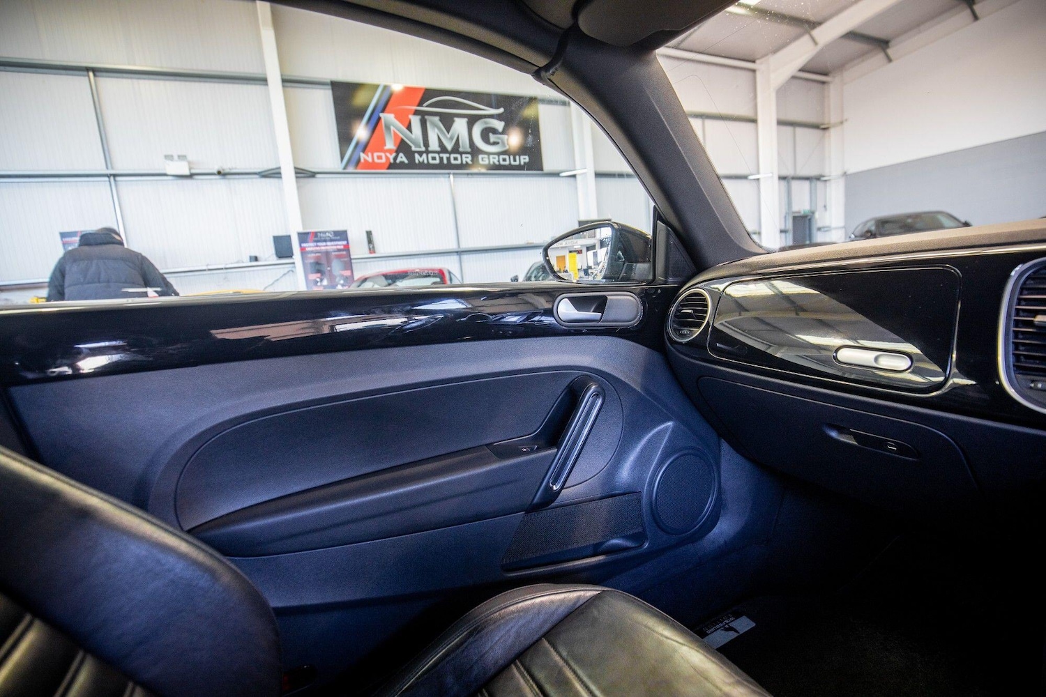 Used Volkswagen Beetle 2015 for sale - 77119775: Photo 30