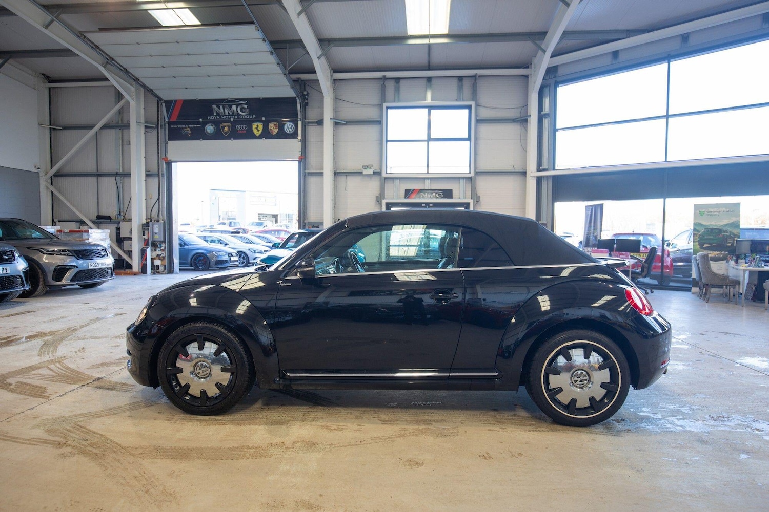 Used Volkswagen Beetle 2015 for sale - 77119775: Photo 32