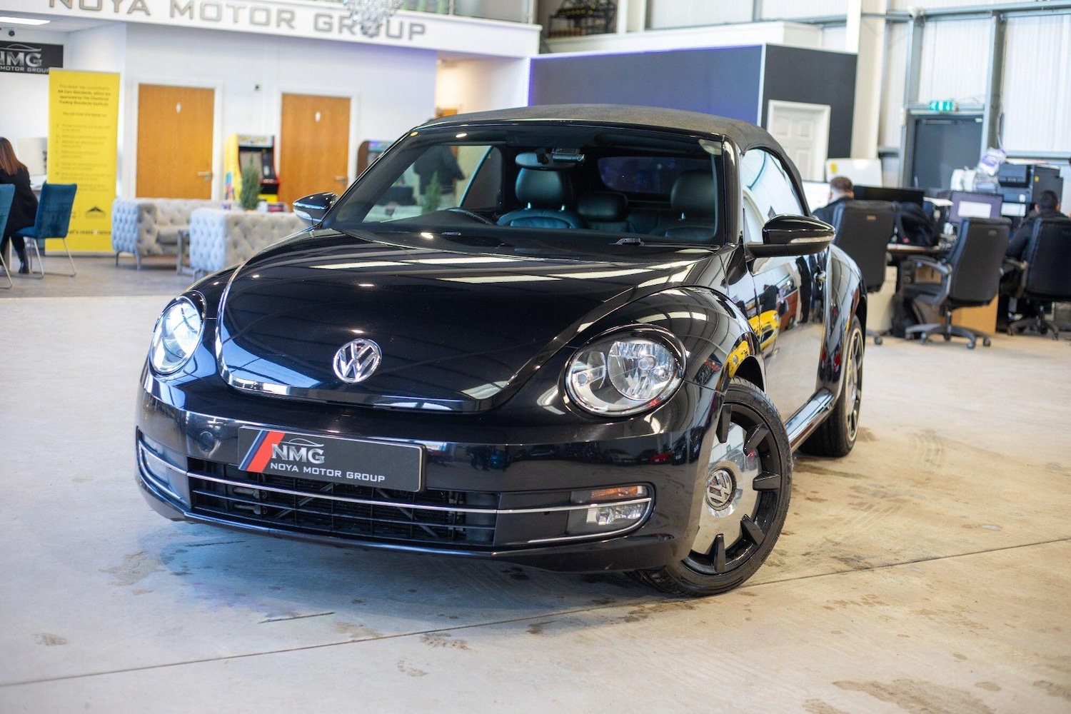 Used Volkswagen Beetle 2015 for sale - 77119775: Photo 5