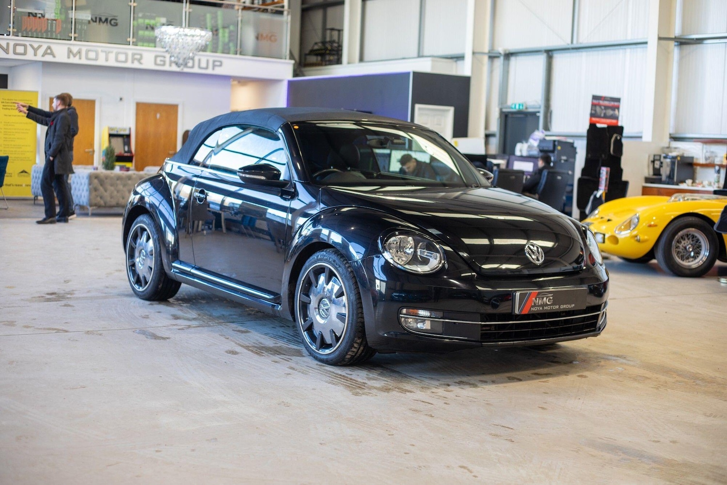 Used Volkswagen Beetle 2015 for sale - 77119775: Photo 8