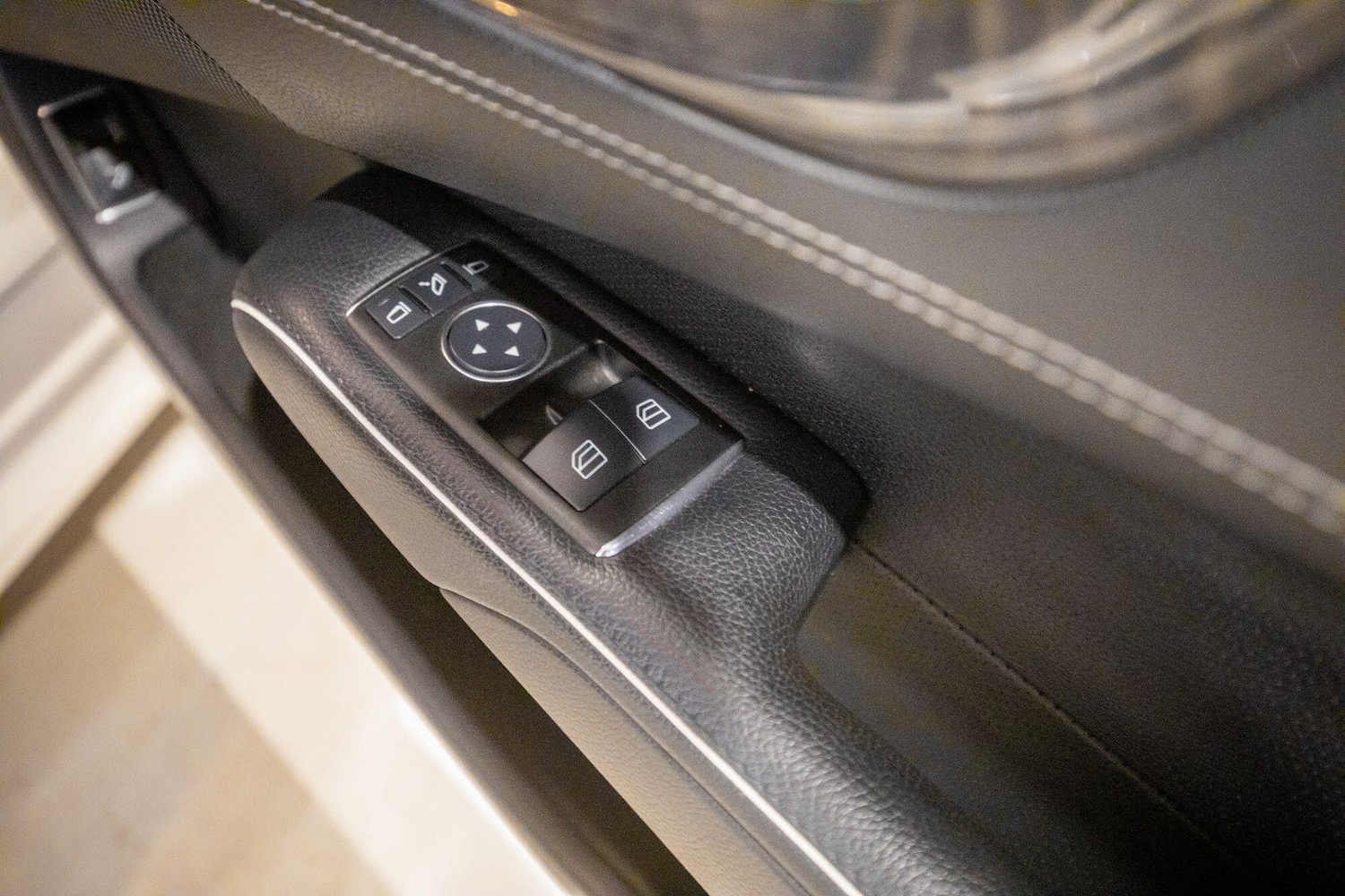 Used Mercedes-Benz SL 2013 for sale - 77386314: Photo 12