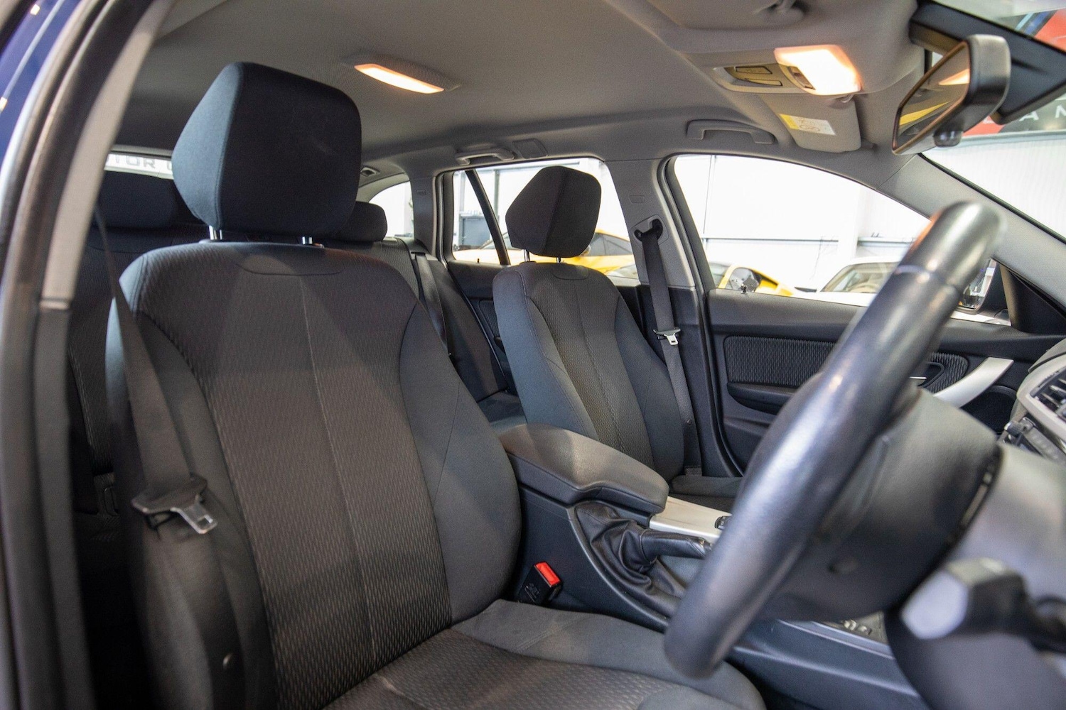 Used BMW 3 Series 2017 for sale - 77320849: Photo 2