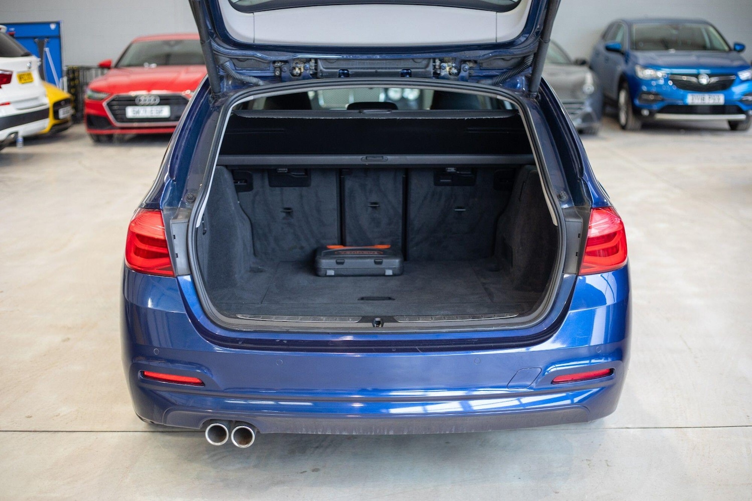 Used BMW 3 Series 2017 for sale - 77320849: Photo 39