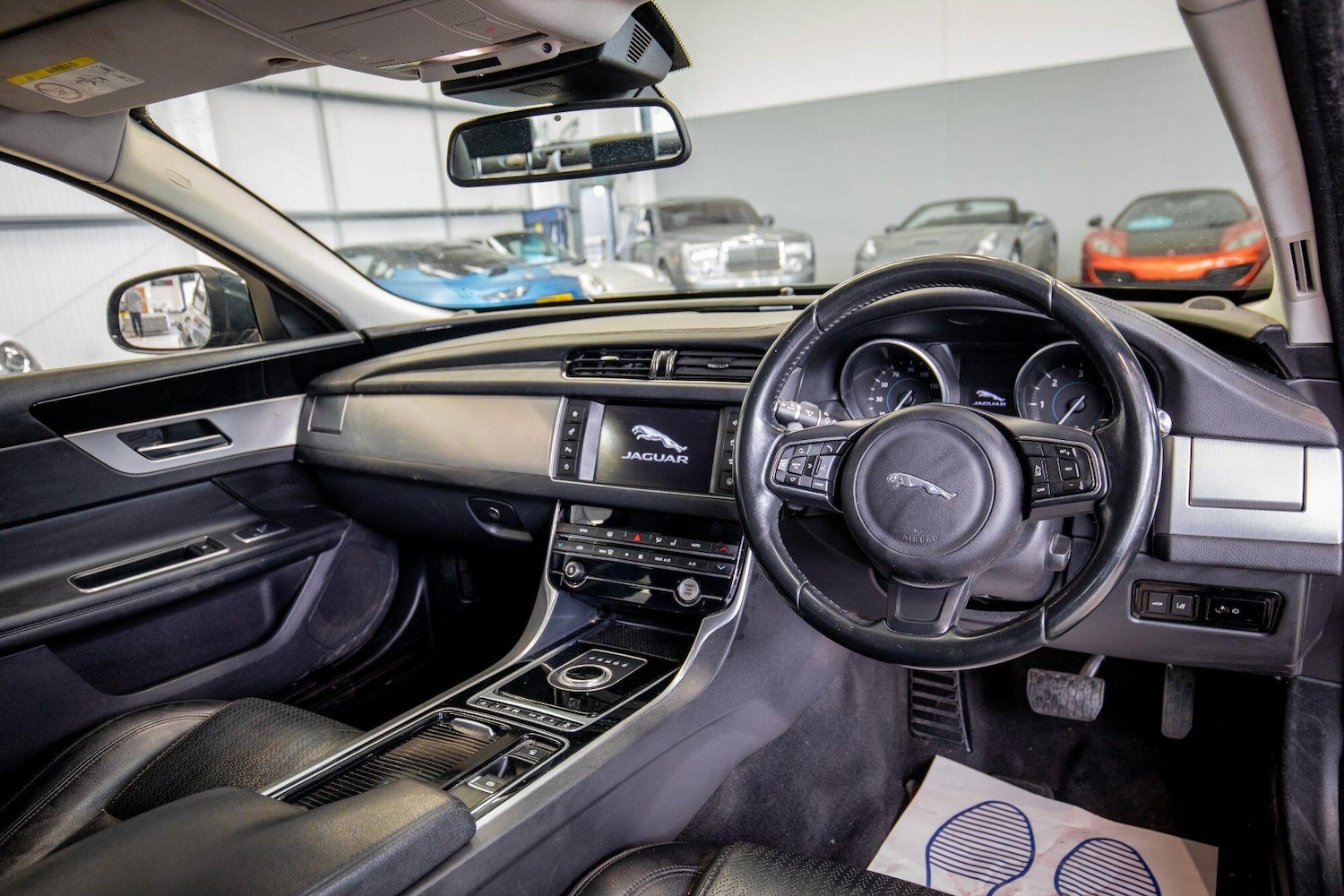 Used Jaguar XF 2016 for sale - 77230522: Photo 2