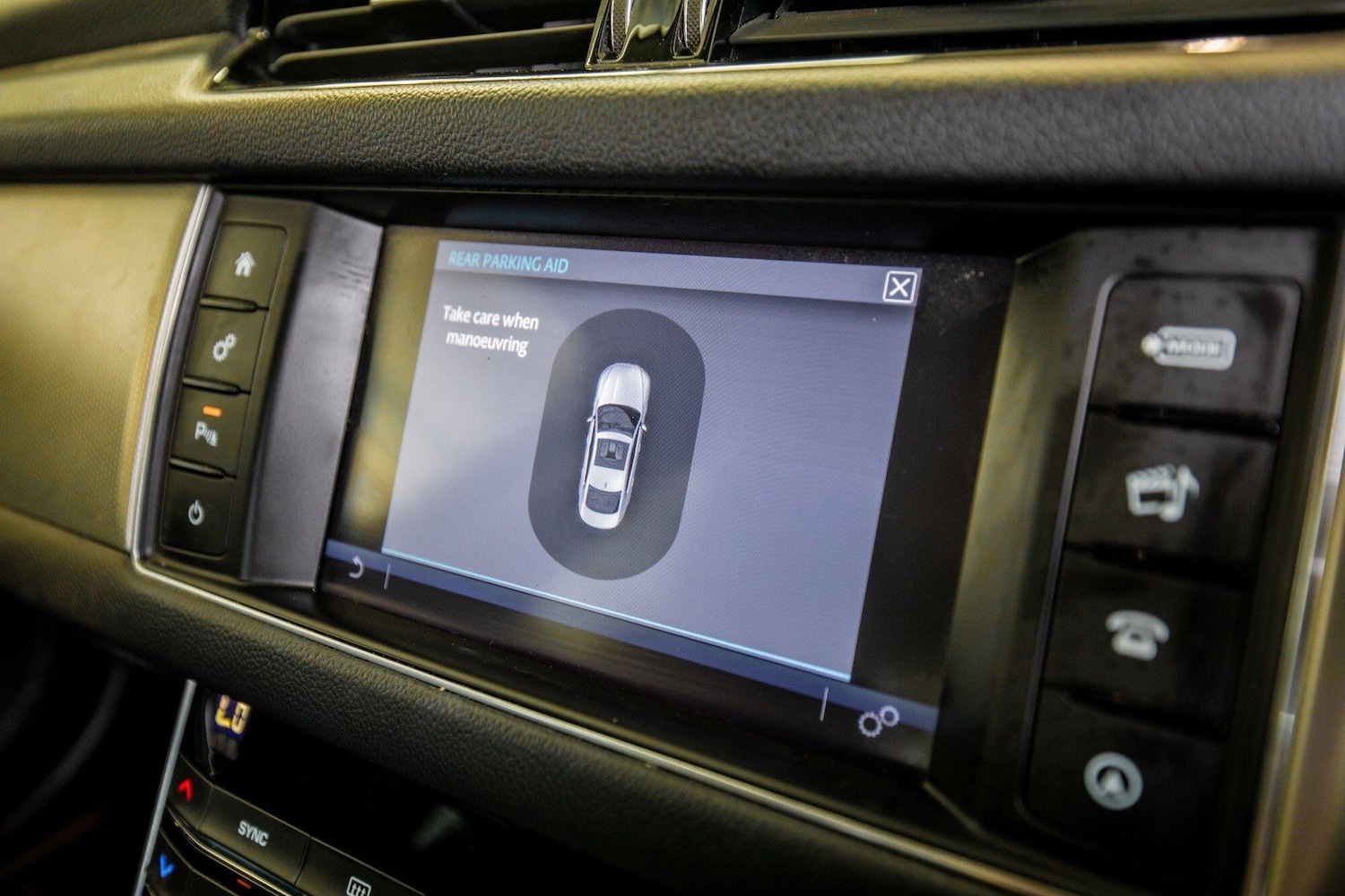 Used Jaguar XF 2016 for sale - 77230522: Photo 23