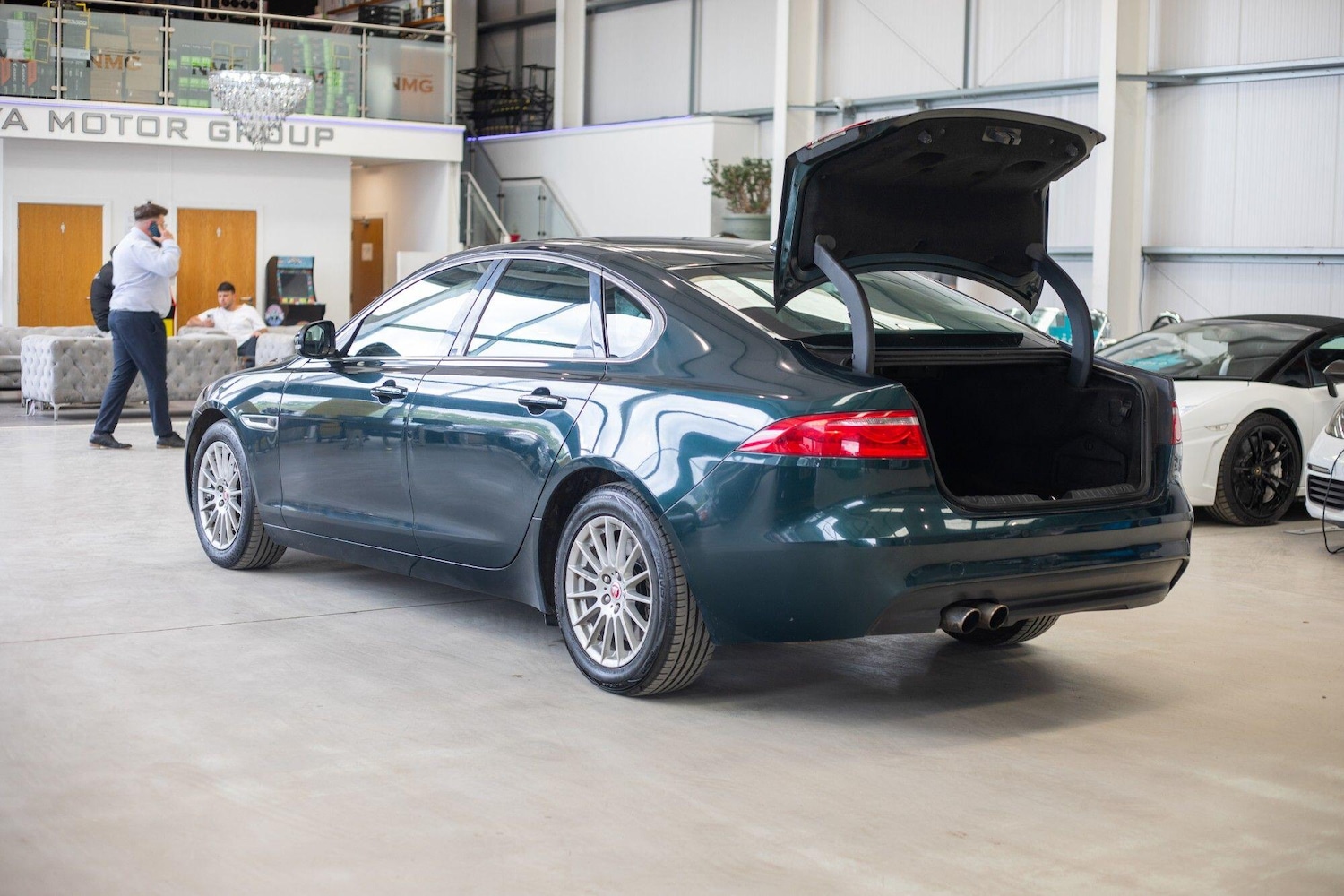 Used Jaguar XF 2016 for sale - 77230522: Photo 33