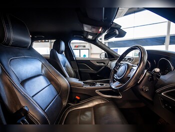 Used Jaguar F-Pace 2018 for sale - 78245245: Photo