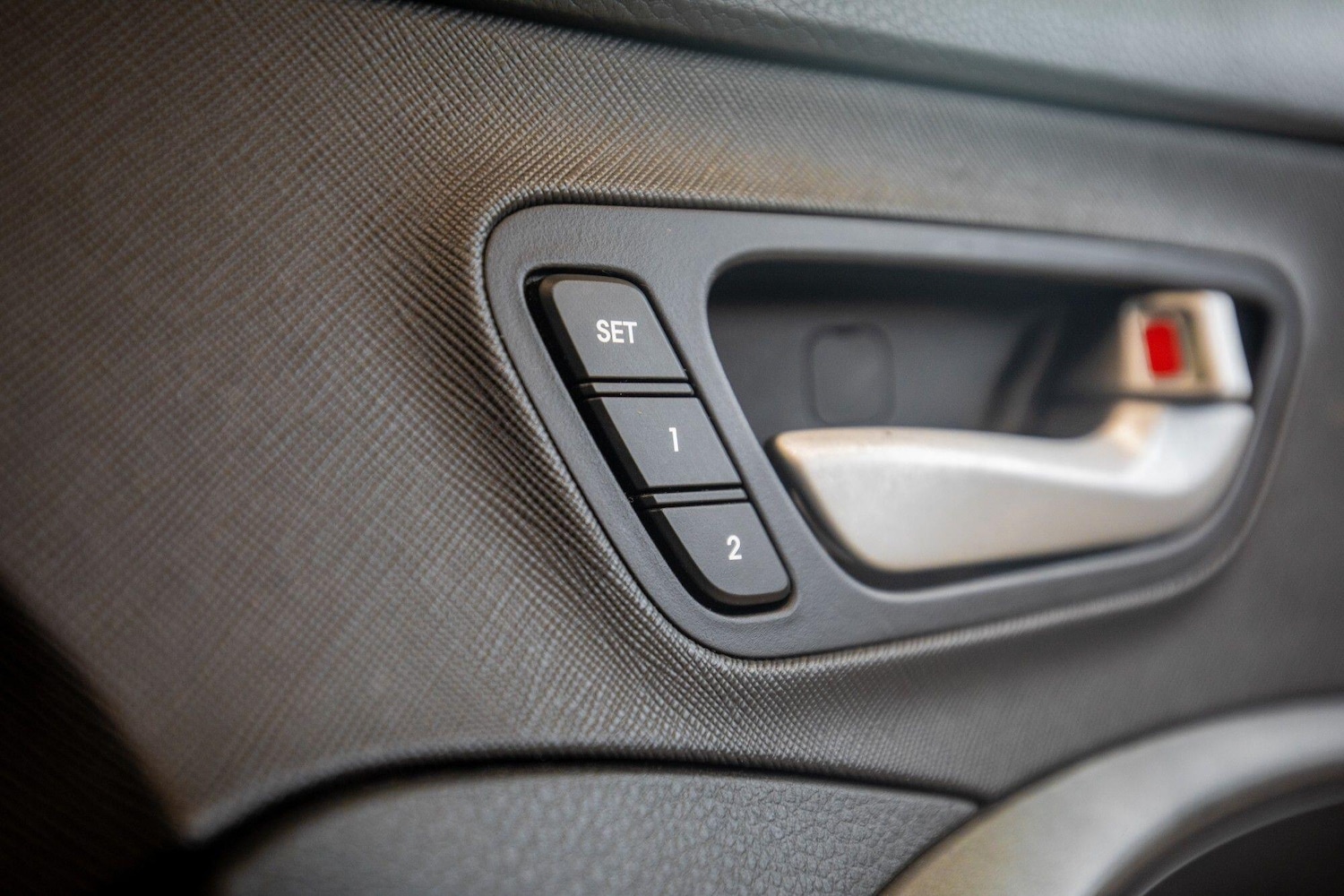 Used Hyundai Santa Fe for sale - 76825213: Photo 15