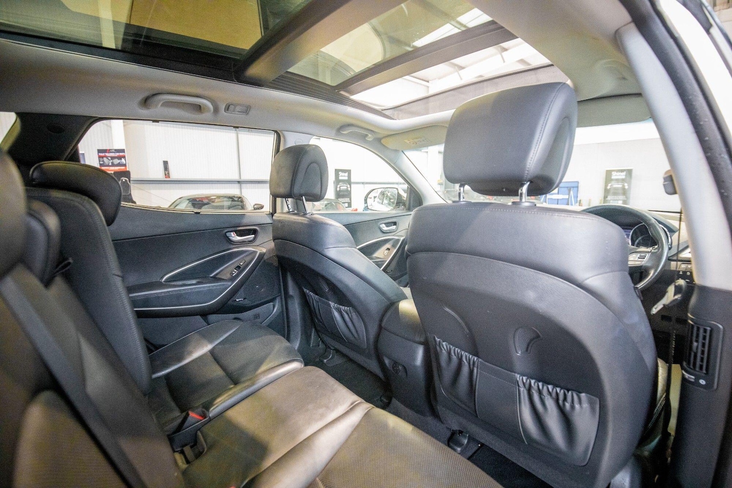 Used Hyundai Santa Fe for sale - 76825213: Photo 2