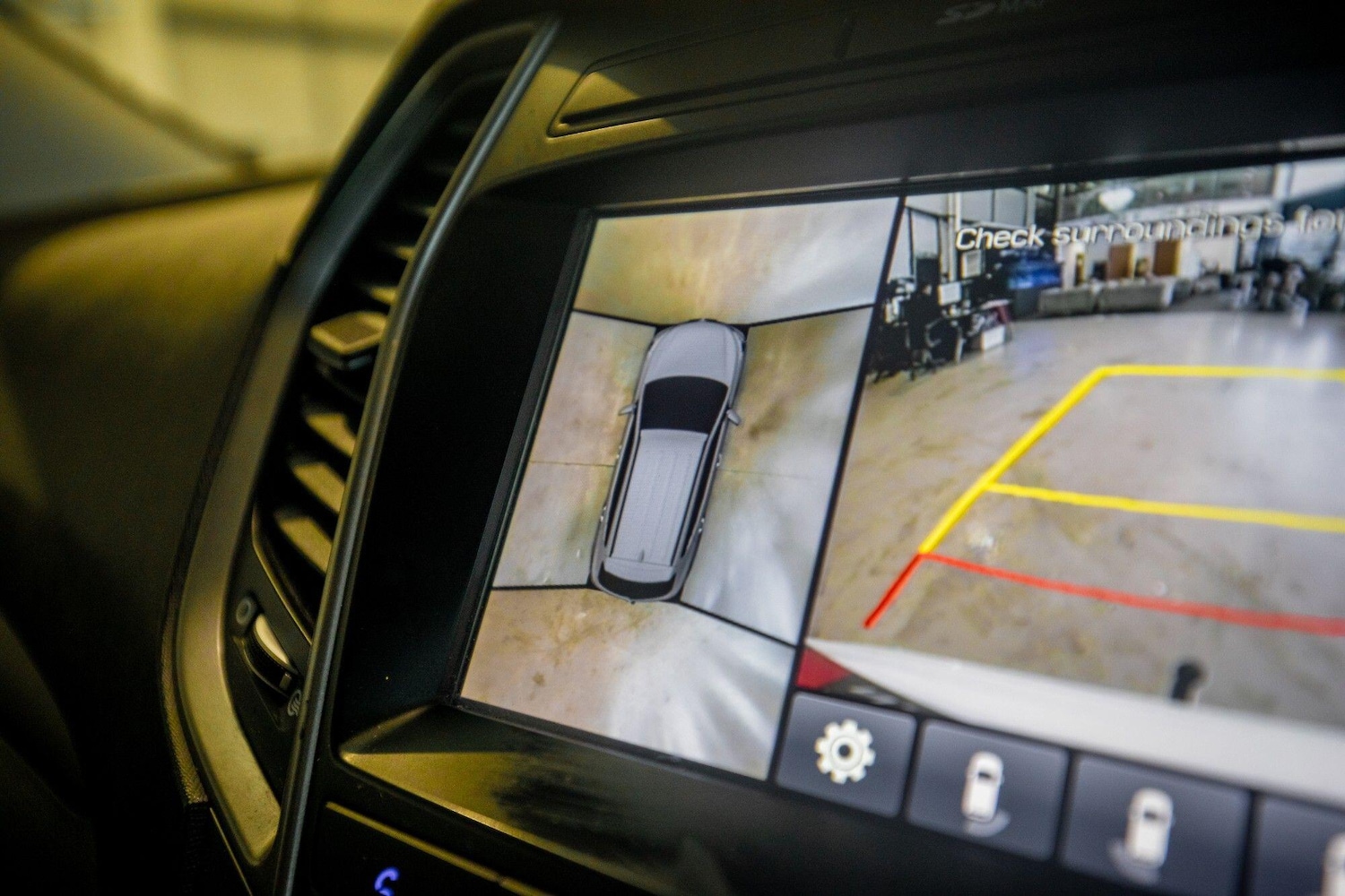 Used Hyundai Santa Fe for sale - 76825213: Photo 31