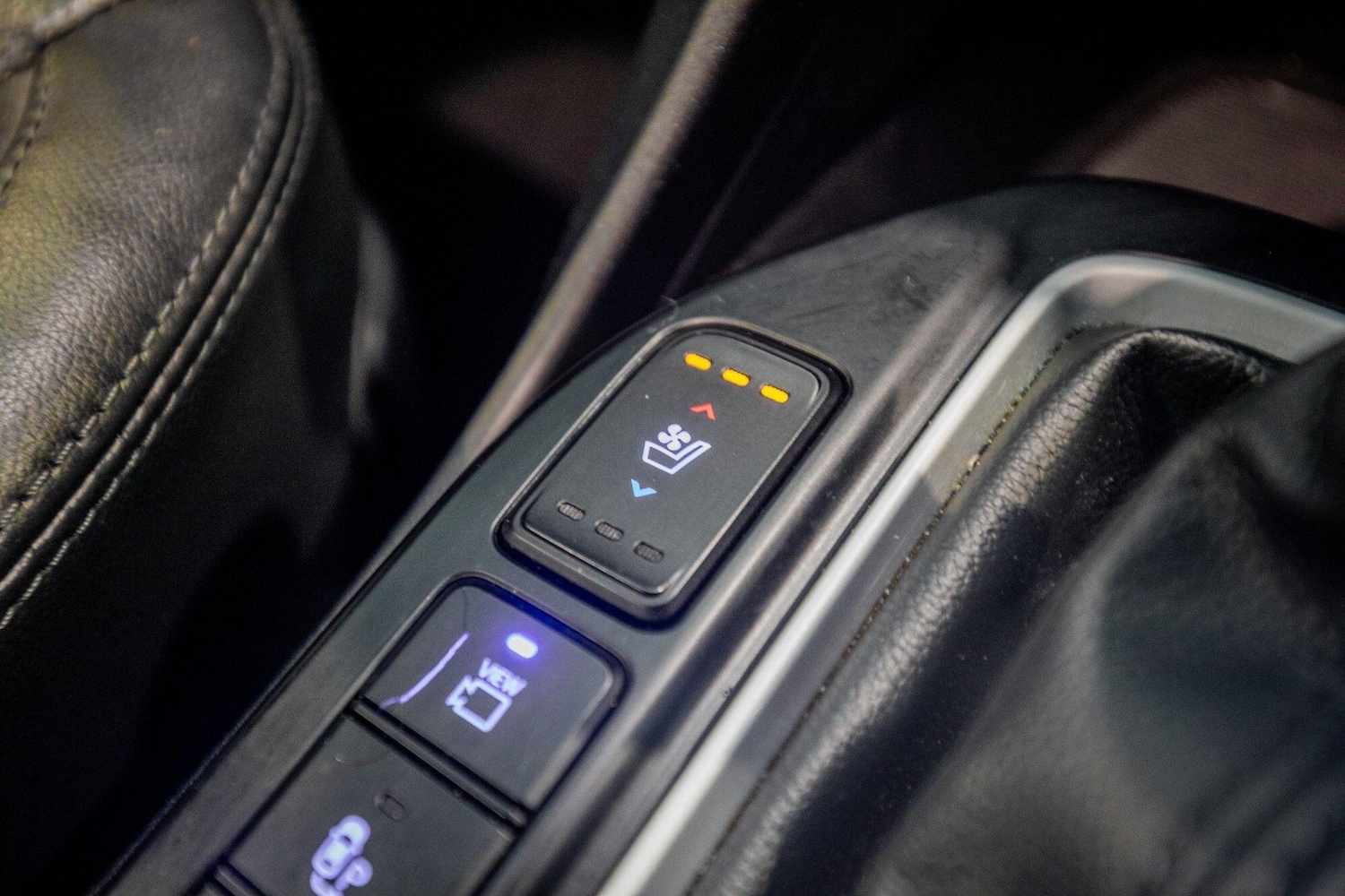 Used Hyundai Santa Fe for sale - 76825213: Photo 34