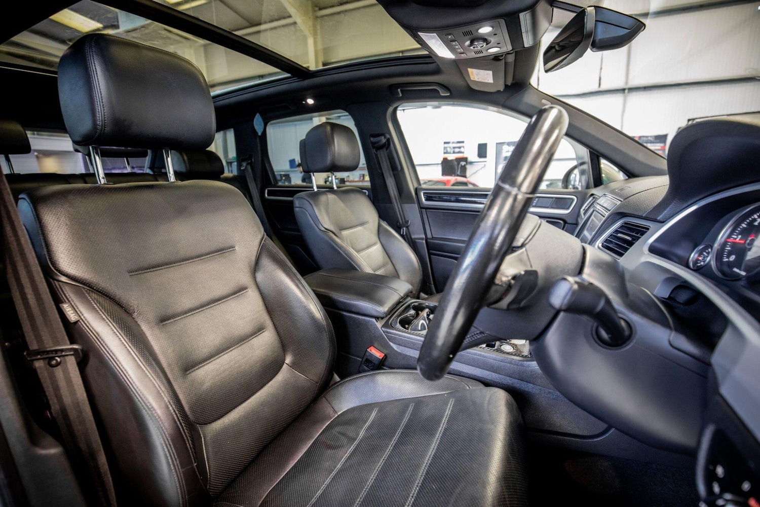 Used Volkswagen Touareg 2017 for sale - 78062851: Photo 17