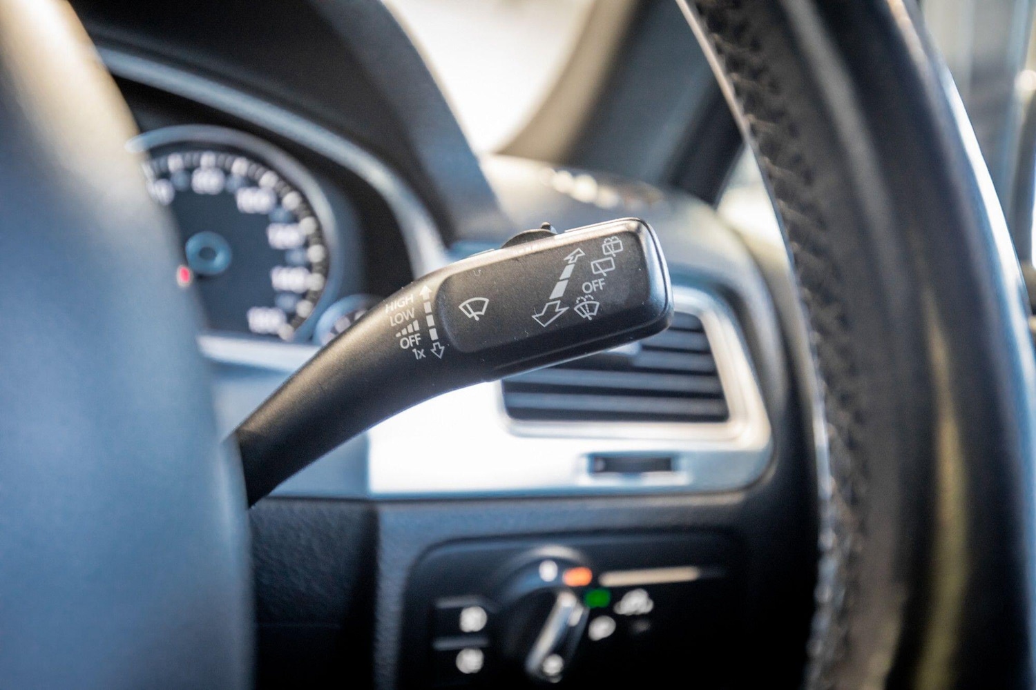 Used Volkswagen Touareg 2017 for sale - 78062851: Photo 24