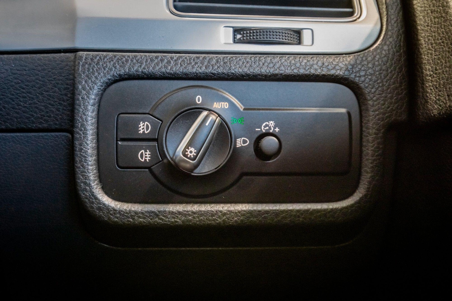 Used Volkswagen Touareg 2017 for sale - 78062851: Photo 25