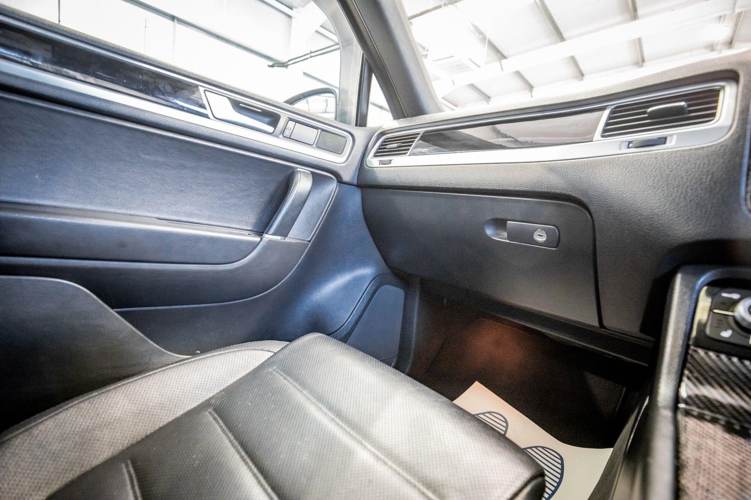 Used Volkswagen Touareg 2017 for sale - 78062851: Photo 31