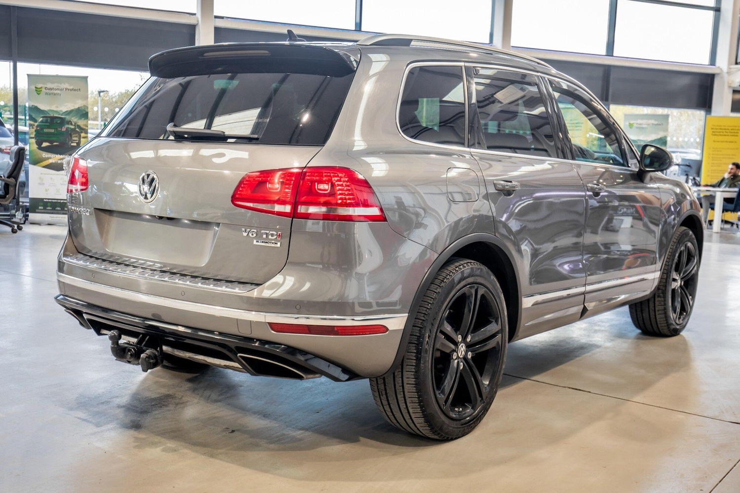Used Volkswagen Touareg 2017 for sale - 78062851: Photo 32