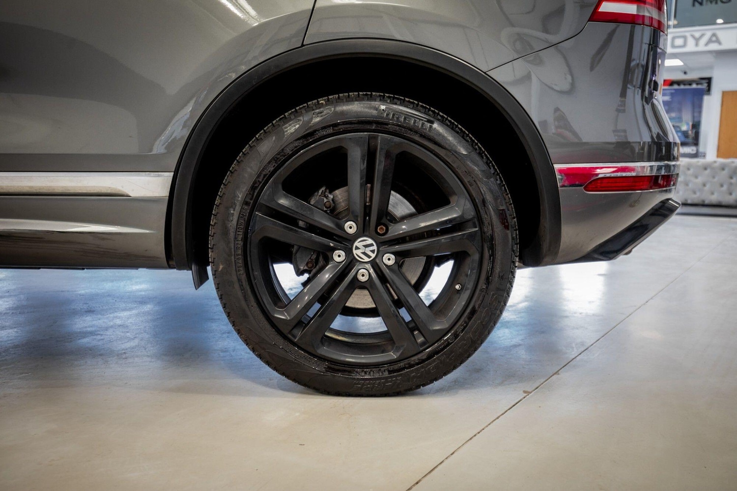 Used Volkswagen Touareg 2017 for sale - 78062851: Photo 7