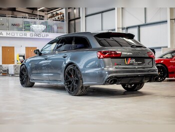 Used Audi RS6 Avant 2017 for sale - 77670909: Photo