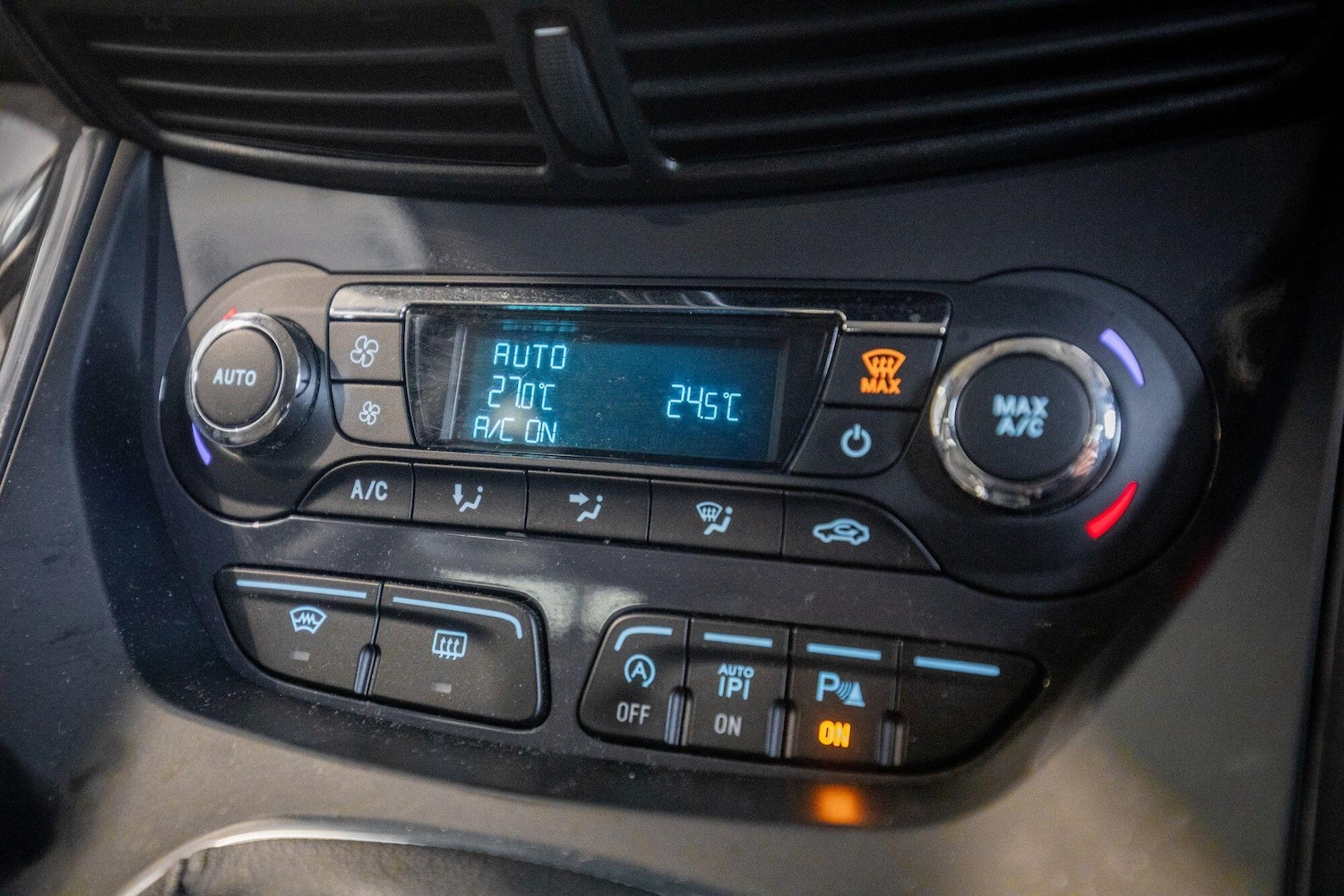 Used Ford Kuga 2016 for sale - 77496004: Photo 27