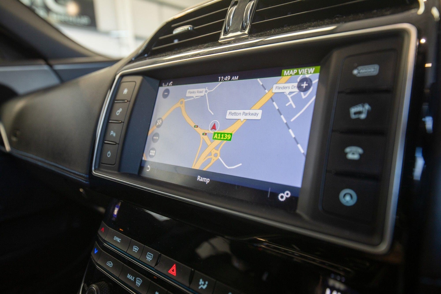 Used Jaguar XE 2016 for sale - 77637887: Photo 22