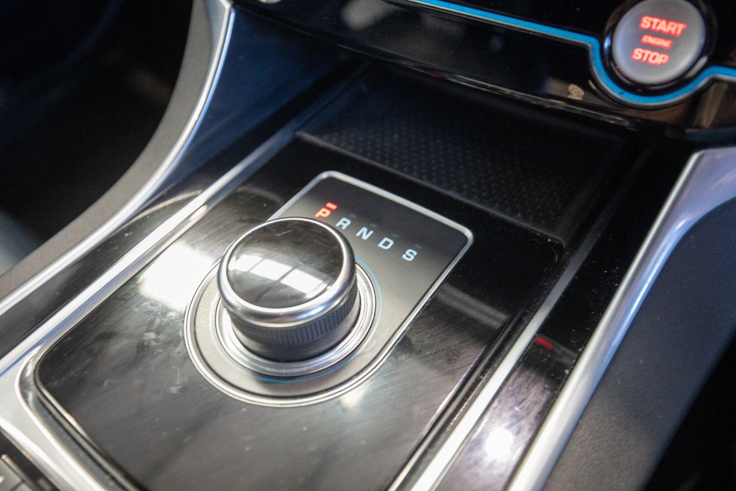 Used Jaguar XE 2016 for sale - 77637887: Photo 26