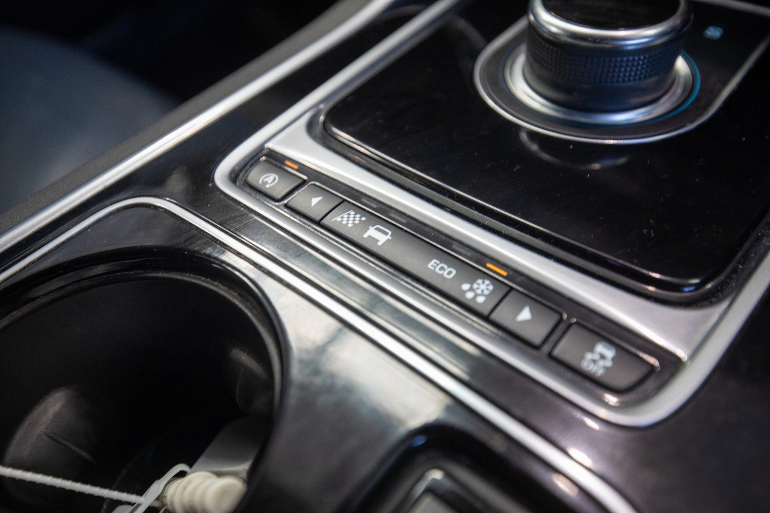 Used Jaguar XE 2016 for sale - 77637887: Photo 27