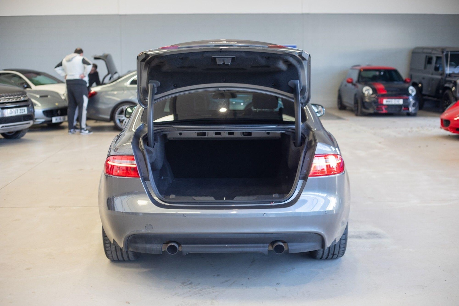 Used Jaguar XE 2016 for sale - 77637887: Photo 37