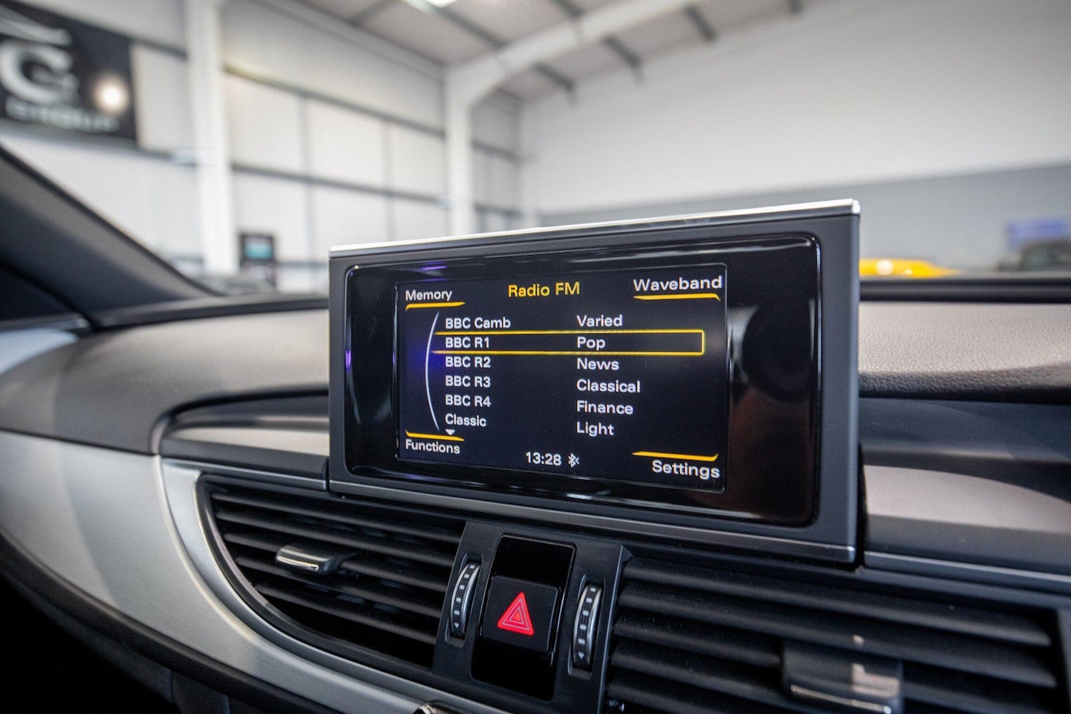 Used Audi A6 Saloon 2016 for sale - 76866317: Photo 29