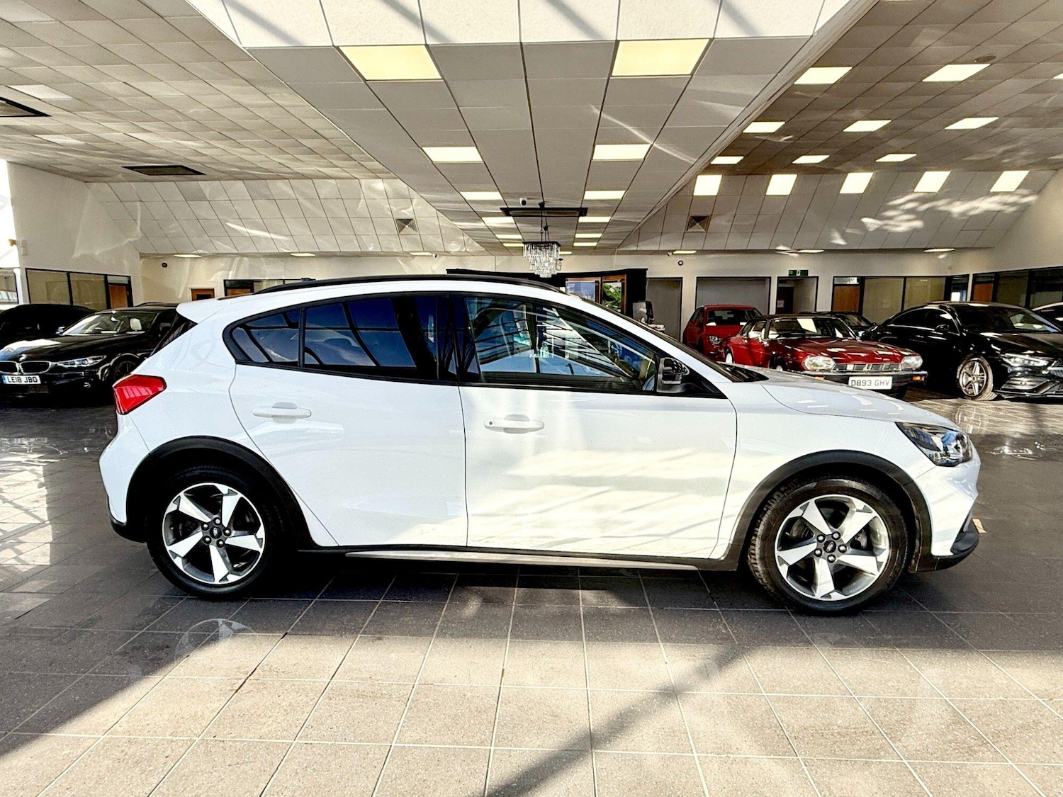 Used Ford Focus 2020 for sale - 76839822: Photo 2