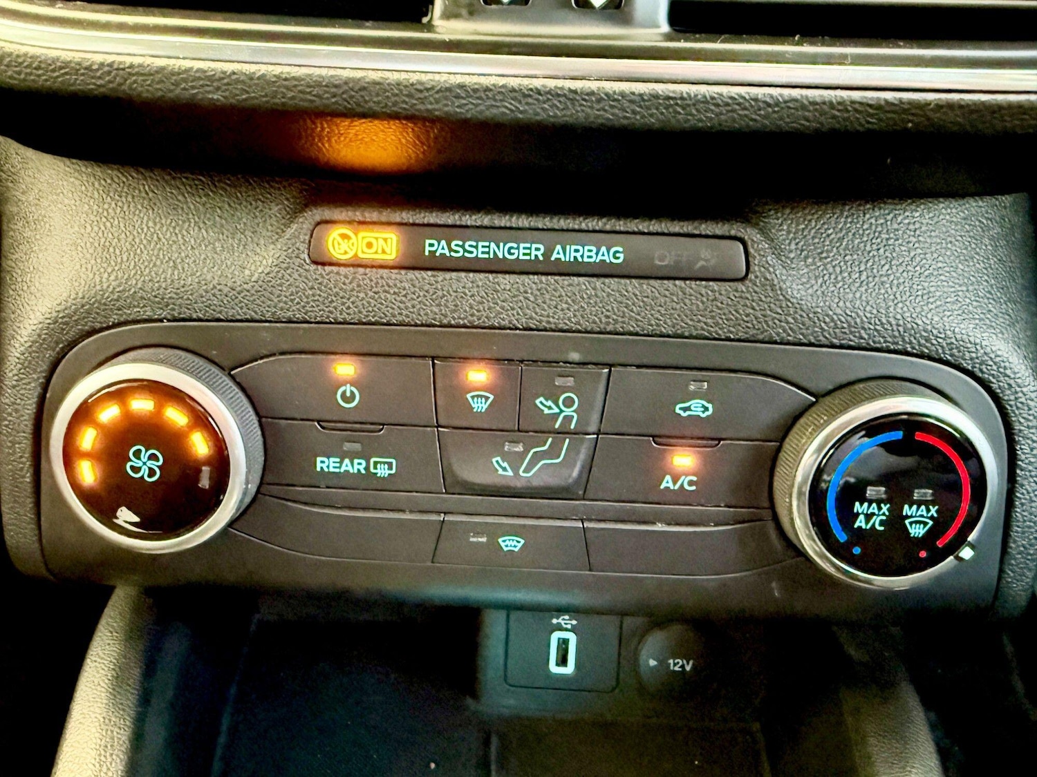 Used Ford Focus 2020 for sale - 76839822: Photo 24