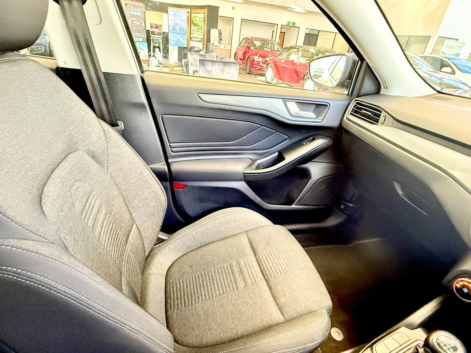 Used Ford Focus 2020 for sale - 76839822: Photo 30