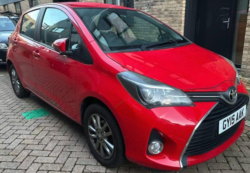 Used Toyota Yaris 2015 for sale - 76952290: Photo 1
