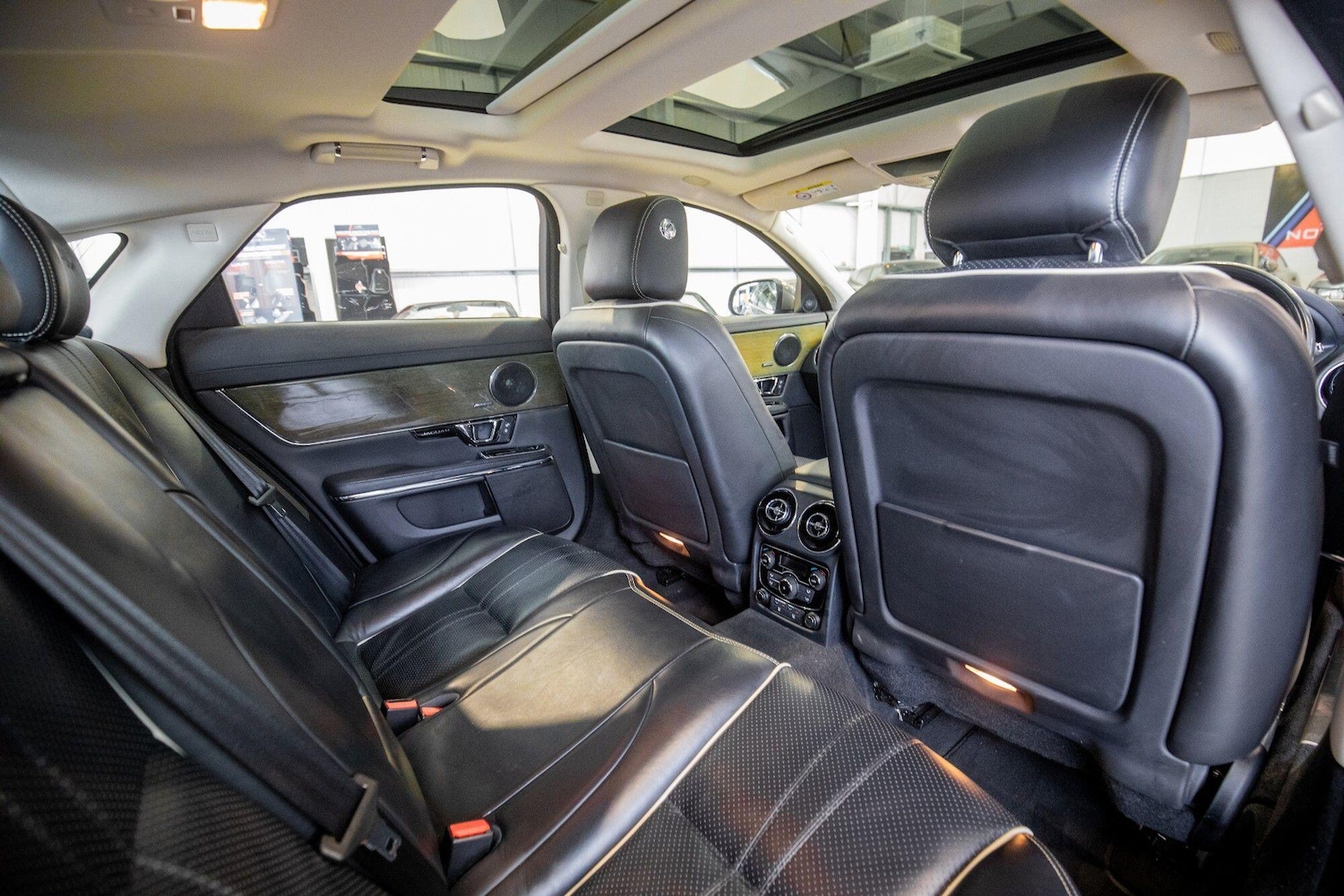 Used Jaguar XJ 2017 for sale - 77439649: Photo 13