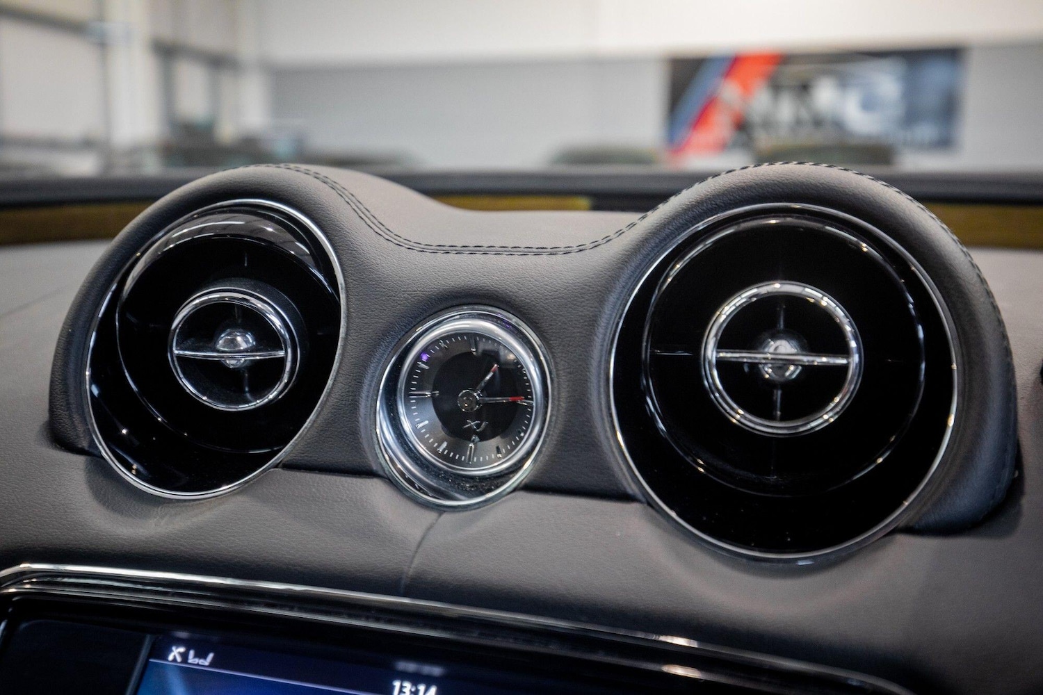 Used Jaguar XJ 2017 for sale - 77439649: Photo 26