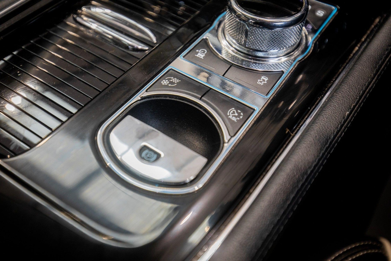 Used Jaguar XJ 2017 for sale - 77439649: Photo 33