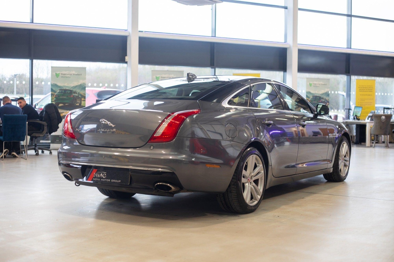 Used Jaguar XJ 2017 for sale - 77439649: Photo 38