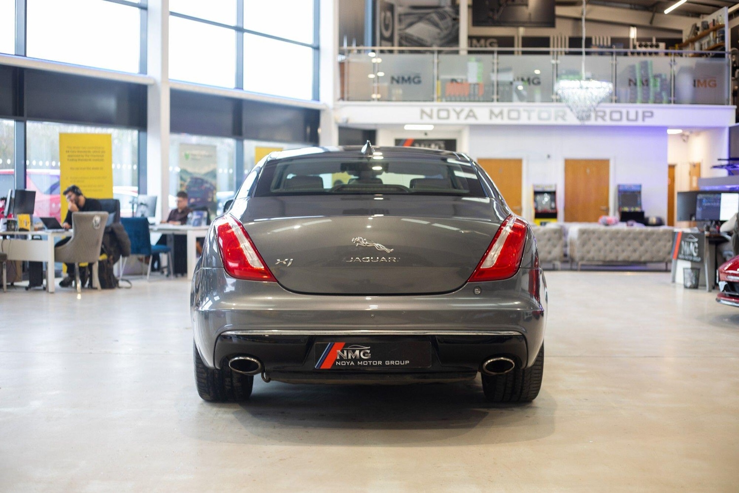 Used Jaguar XJ 2017 for sale - 77439649: Photo 39