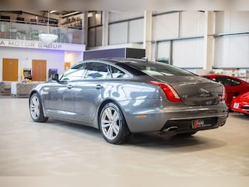Used Jaguar XJ 2017 for sale - 77439649: Photo