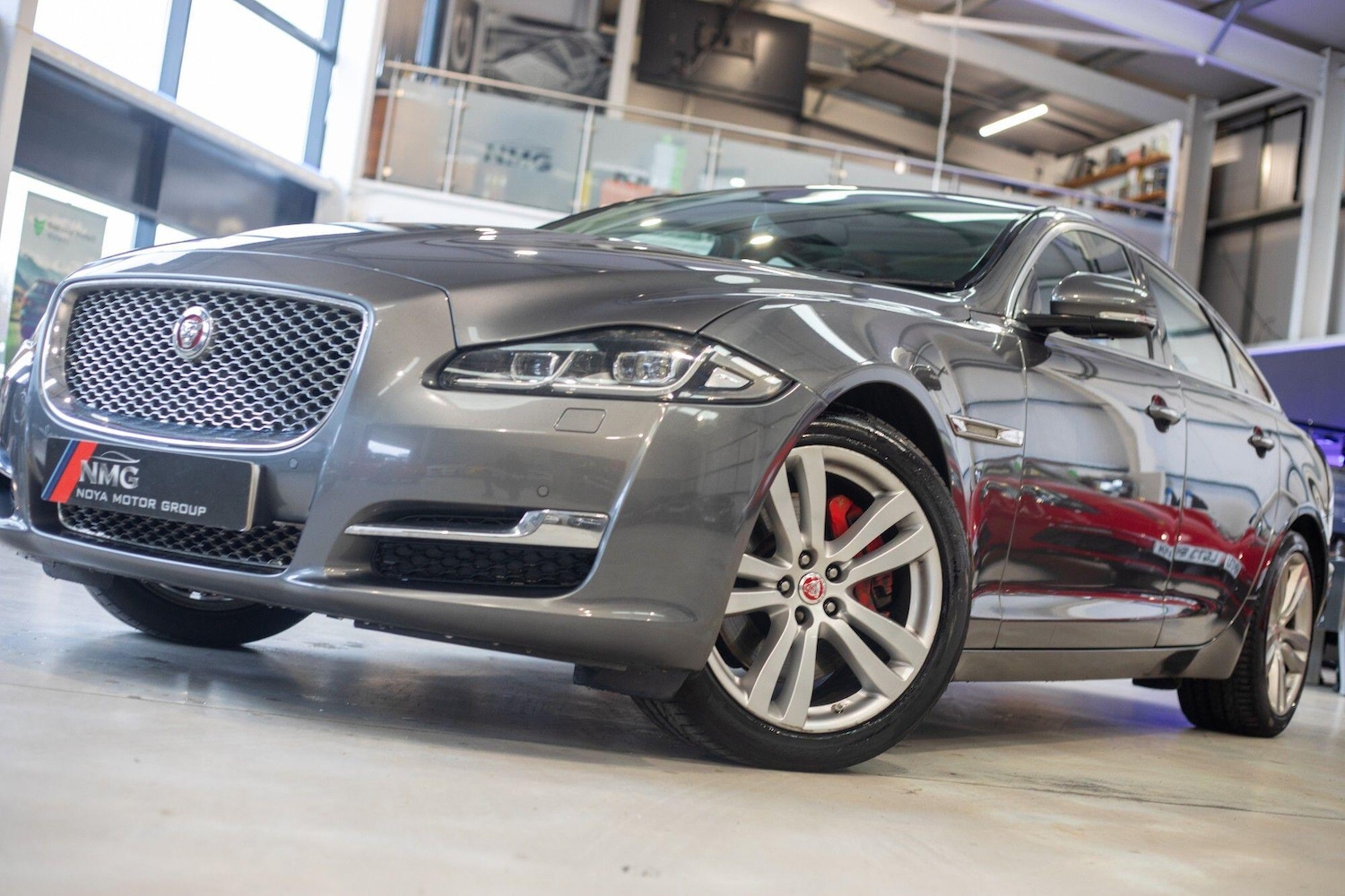 Used Jaguar XJ 2017 for sale - 77439649: Photo 6