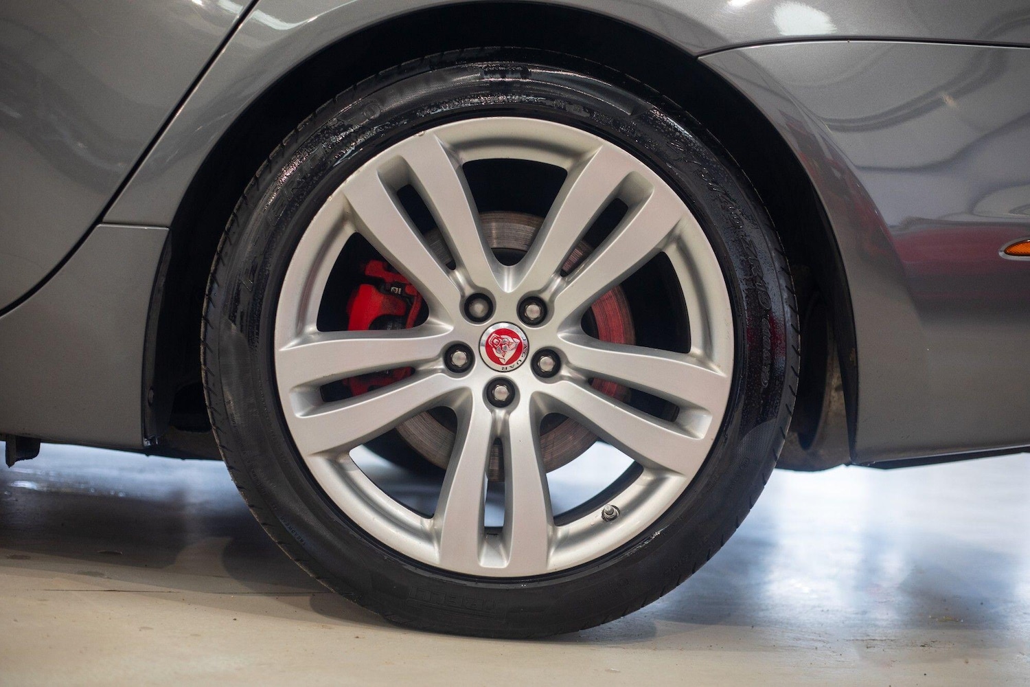 Used Jaguar XJ 2017 for sale - 77439649: Photo 7