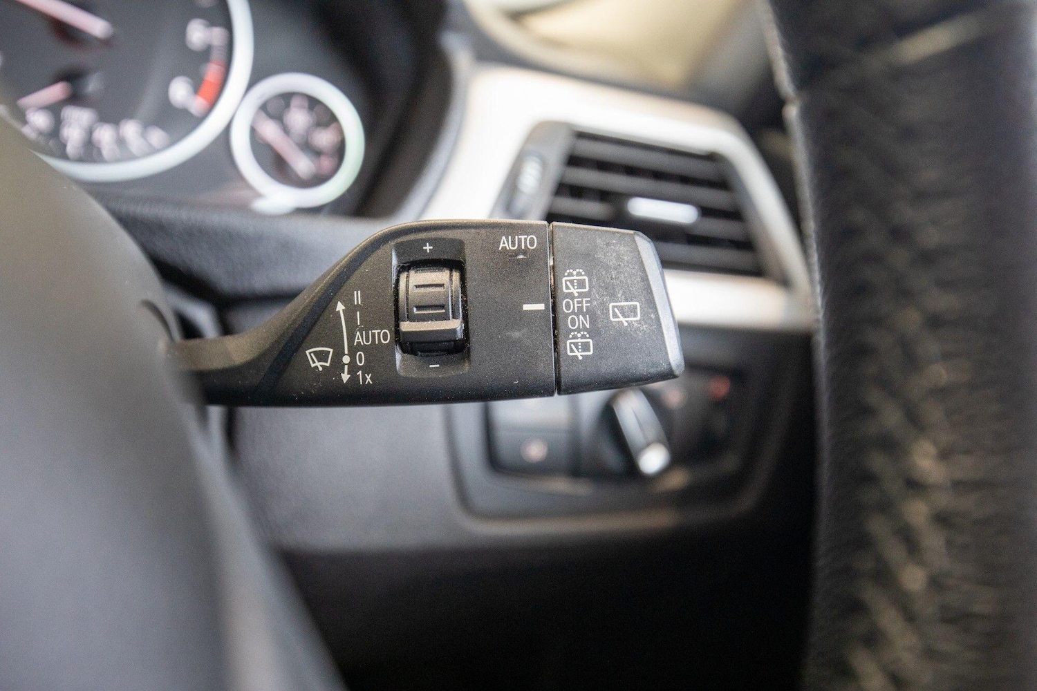 Used BMW 3 Series for sale - 76825207: Photo 32