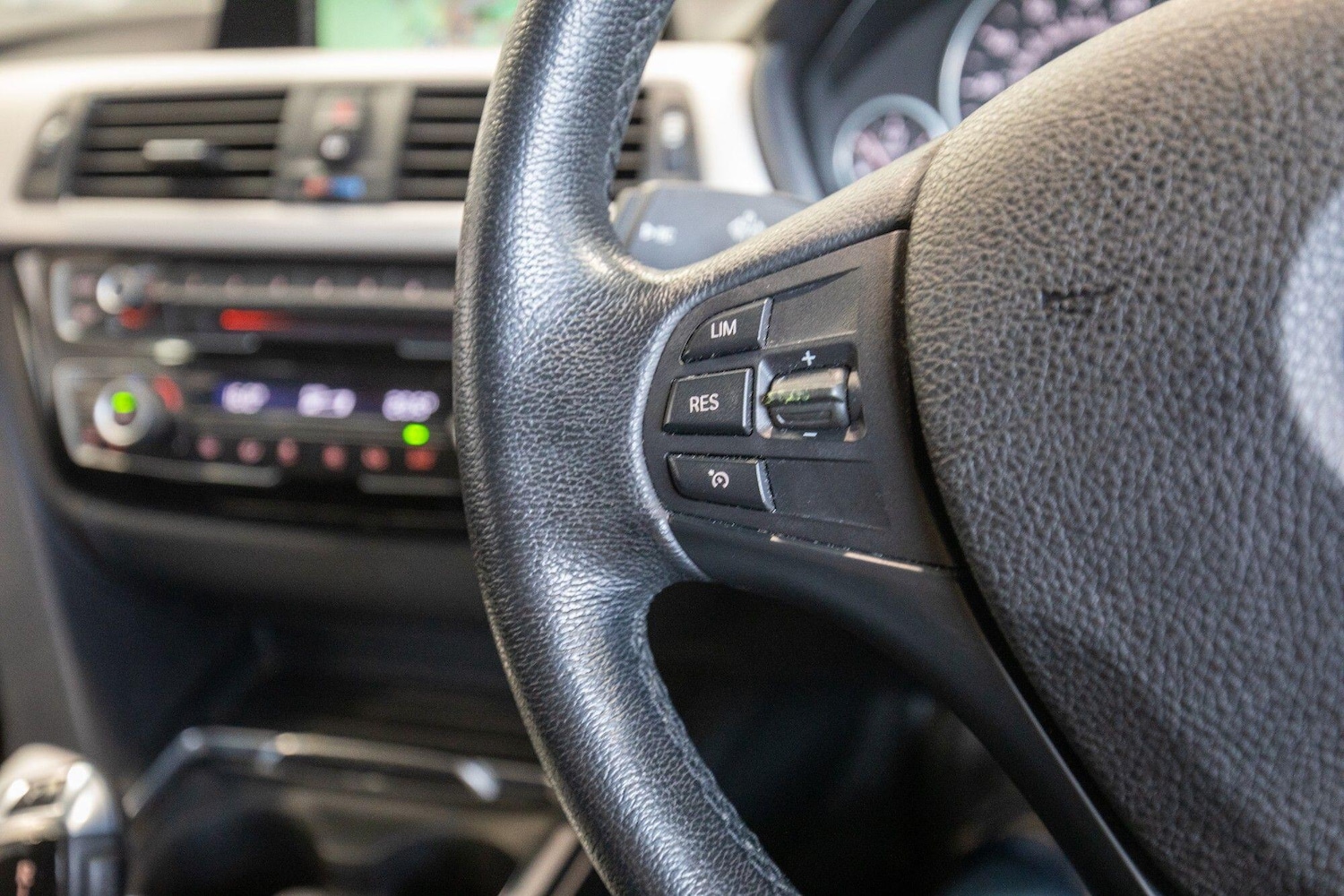 Used BMW 3 Series for sale - 76825207: Photo 33