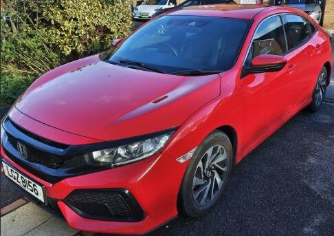 Used Honda Civic 2018 for sale - 76839413: Photo 2