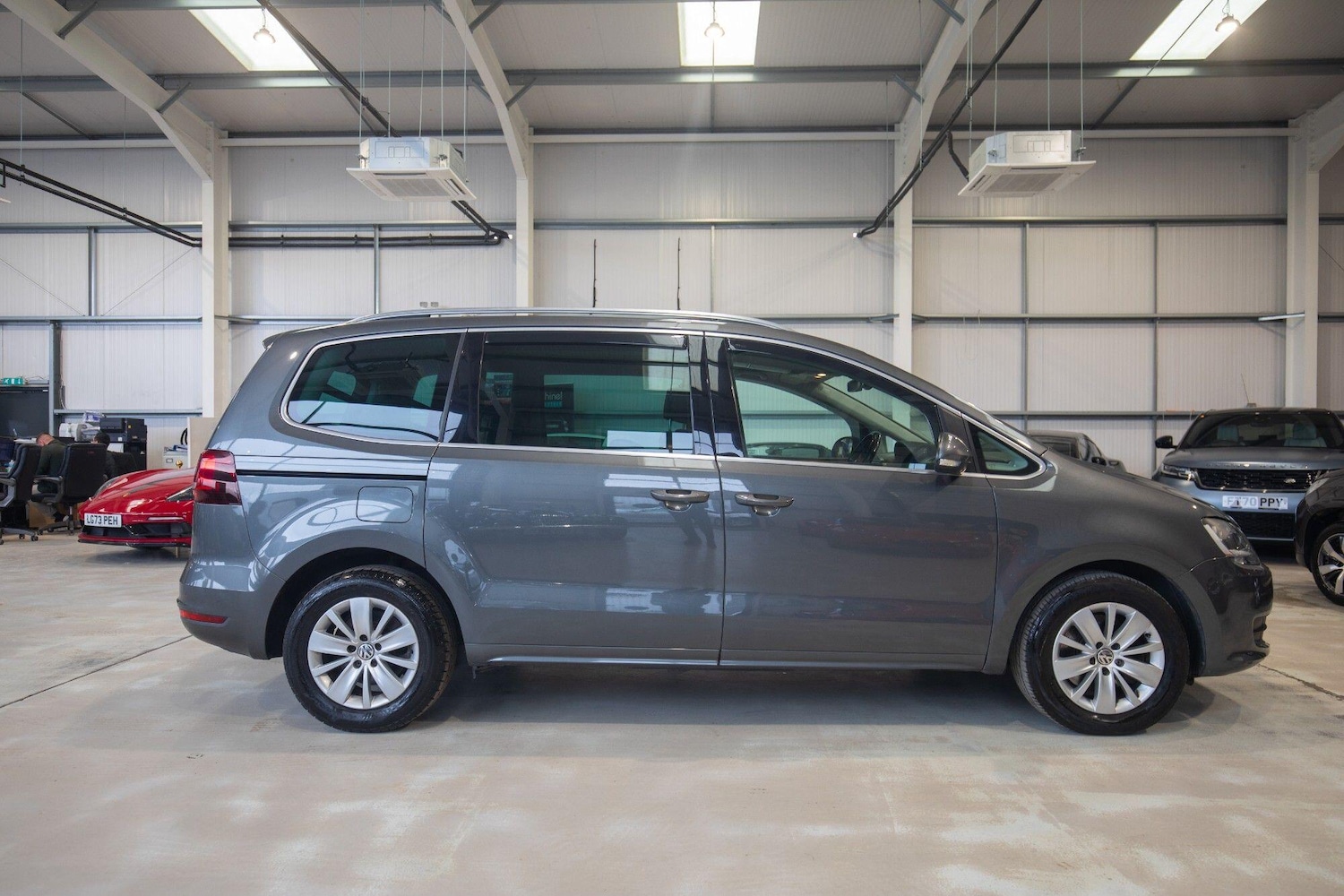 Used Volkswagen Sharan 2016 for sale - 77882896: Photo 33