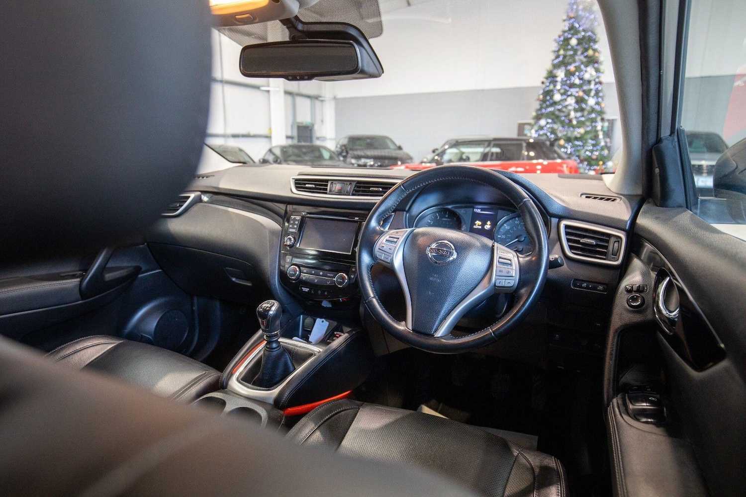 Used Nissan Qashqai 2015 for sale - 77202553: Photo 2